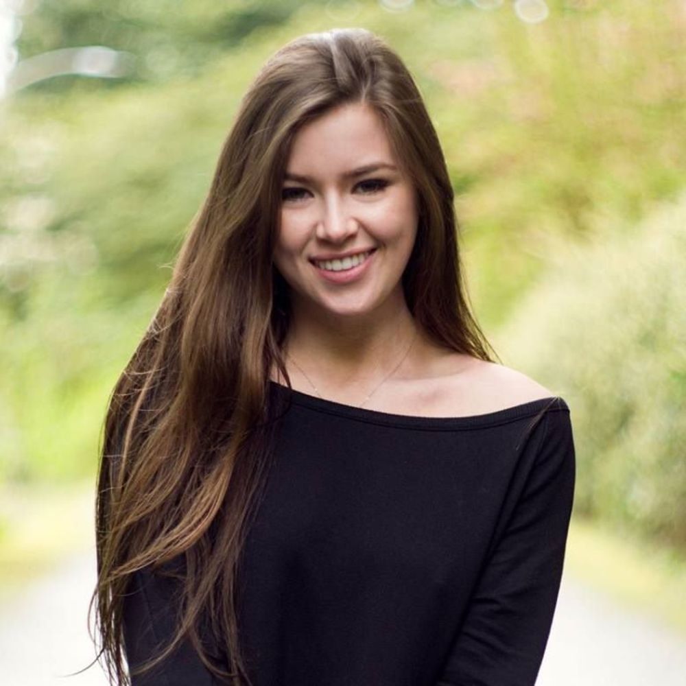 Meet your Posher, Olivia